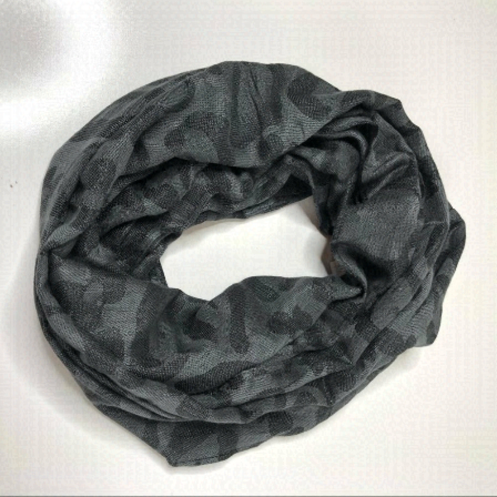 𝅺infinity Circle Grey Silver Shimmer Sparkle Leopard Cheetah Flower Light Scarf